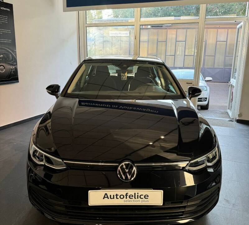 VOLKSWAGEN Golf 8ª serie